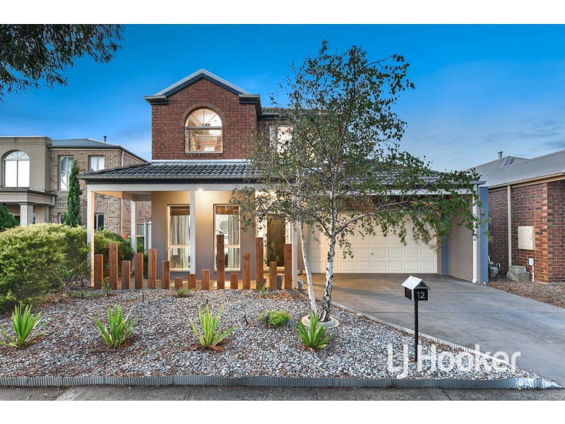 12 Hopkins Pass, Pakenham VIC 3810