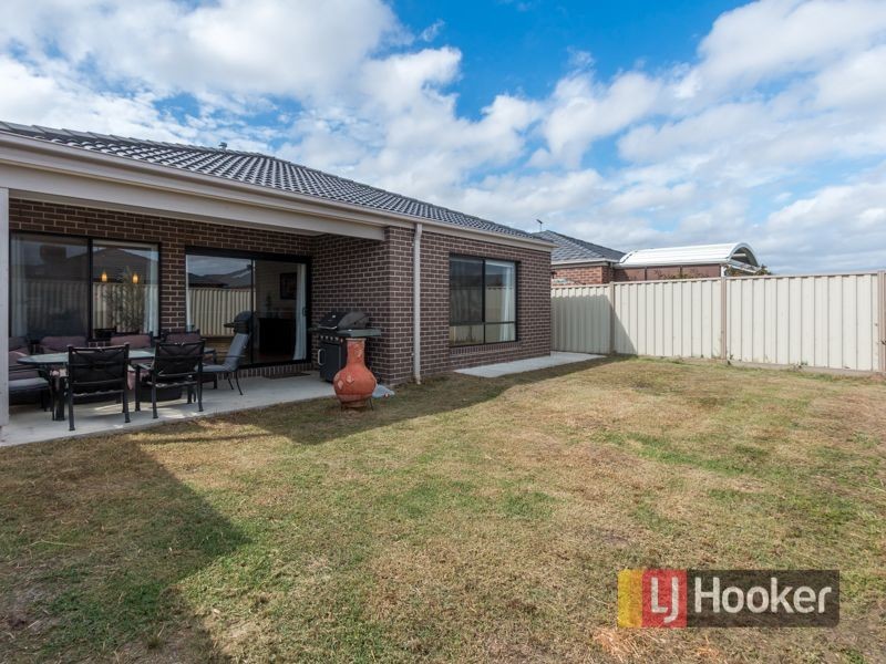 9 Margitta Lane, Pakenham VIC 3810