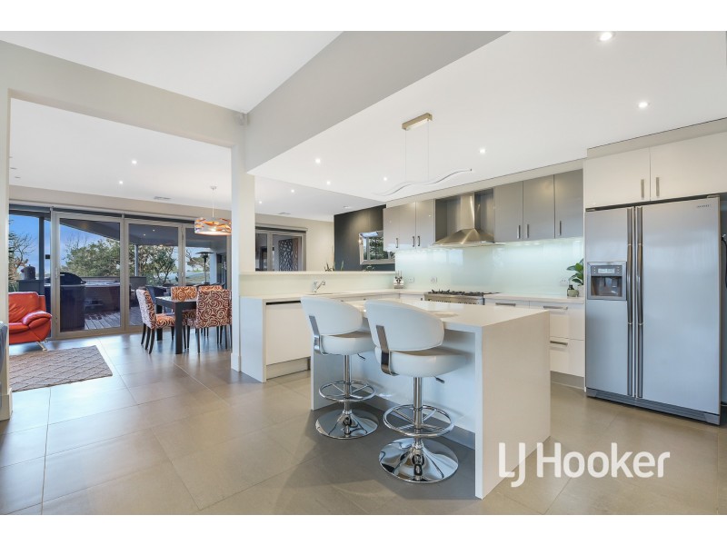 30 Thwaites Road, Pakenham VIC 3810