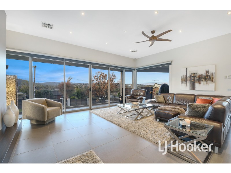 30 Thwaites Road, Pakenham VIC 3810