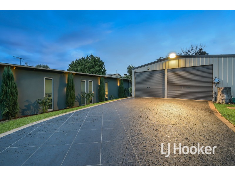 30 Thwaites Road, Pakenham VIC 3810