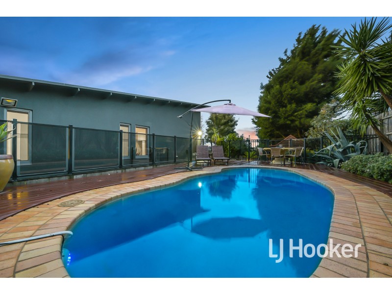 30 Thwaites Road, Pakenham VIC 3810