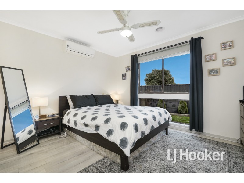 8 Rosalie Court, Pakenham VIC 3810