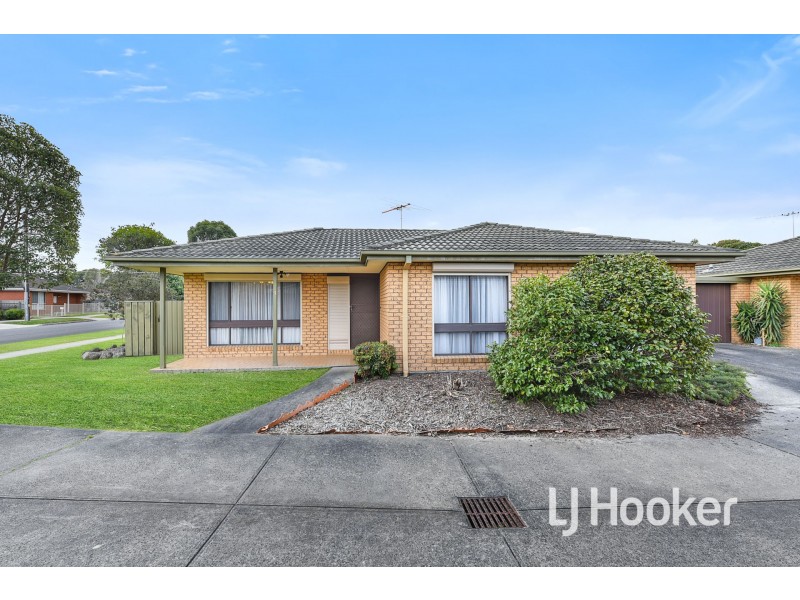 3/2 James Street, Pakenham VIC 3810