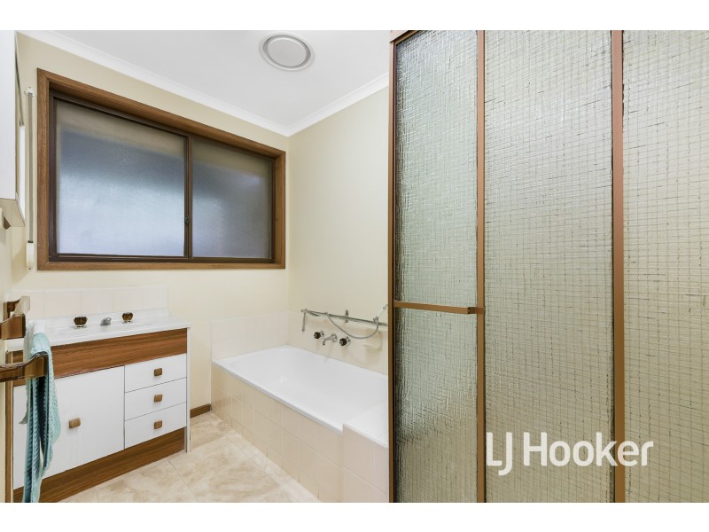 3/2 James Street, Pakenham VIC 3810