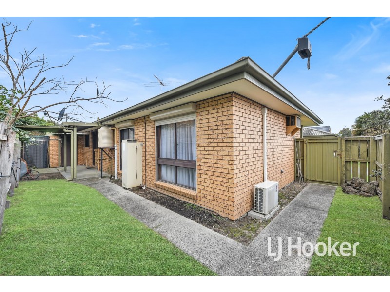 3/2 James Street, Pakenham VIC 3810