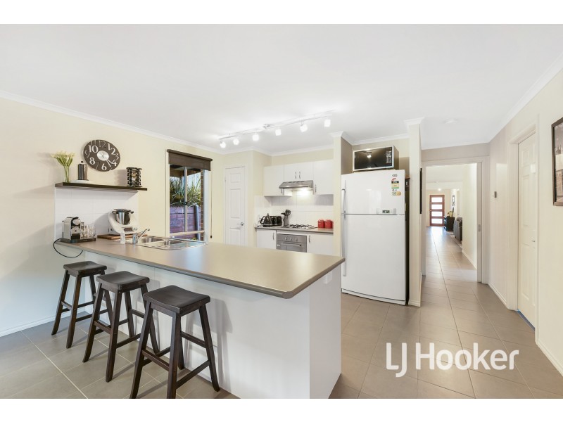 23 Tipperary Circuit, Pakenham VIC 3810