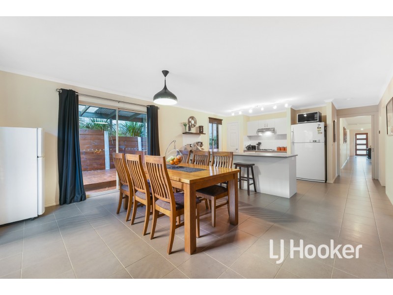 23 Tipperary Circuit, Pakenham VIC 3810