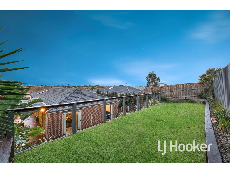 23 Tipperary Circuit, Pakenham VIC 3810