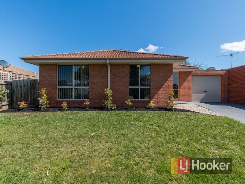 12B Kingston Avenue, Pakenham VIC 3810
