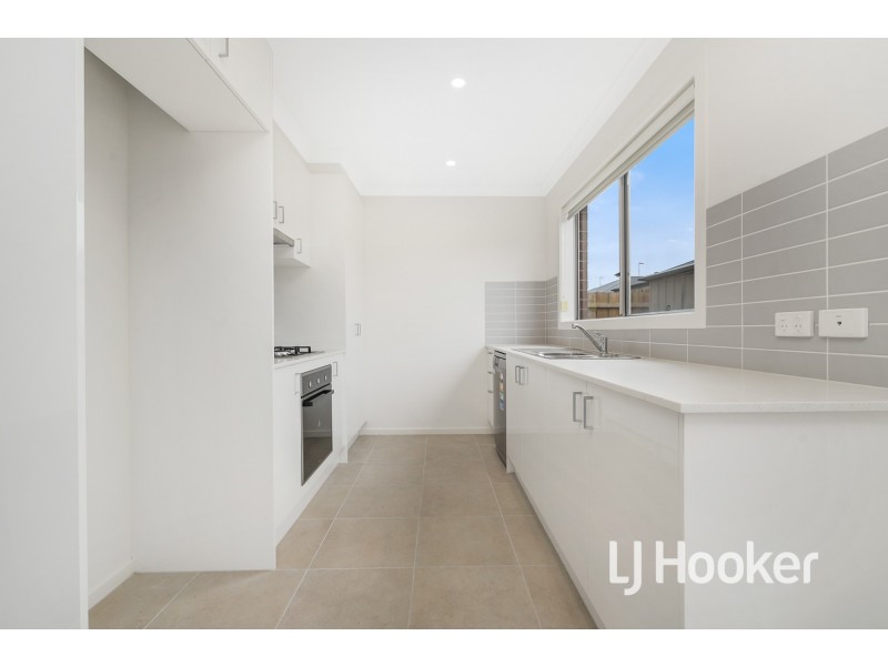 9 Merlot Road, Pakenham VIC 3810