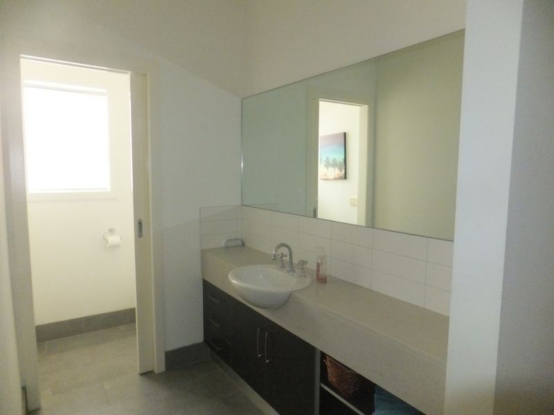 8 Reidel Avenue, Pakenham VIC 3810