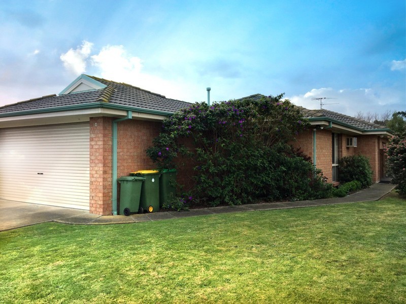 4 Stella Place, Pakenham VIC 3810