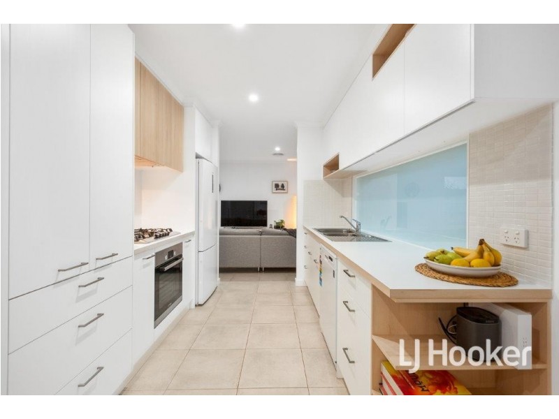 40 Parman Avenue, Pakenham VIC 3810