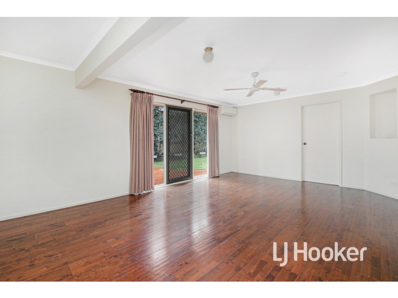 17 Cyprus Place, Pakenham VIC 3810