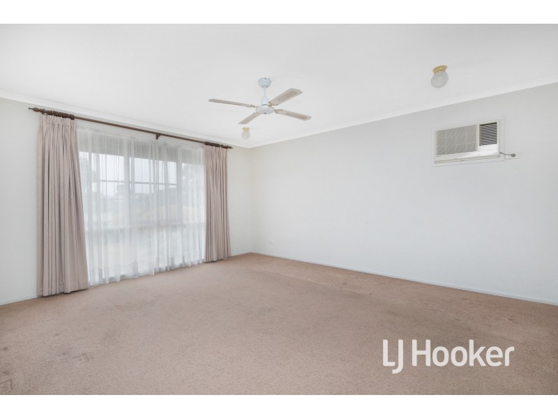 17 Cyprus Place, Pakenham VIC 3810