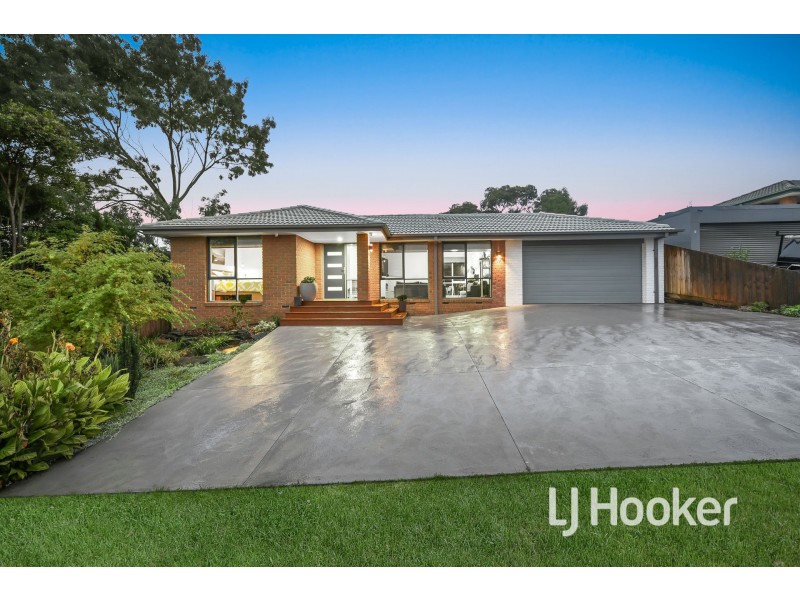 19 Nathan Court, Pakenham VIC 3810