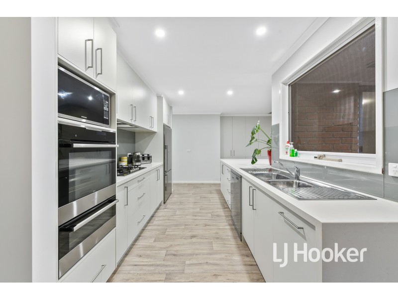 19 Nathan Court, Pakenham VIC 3810