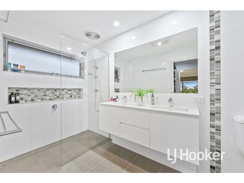 19 Nathan Court, Pakenham VIC 3810