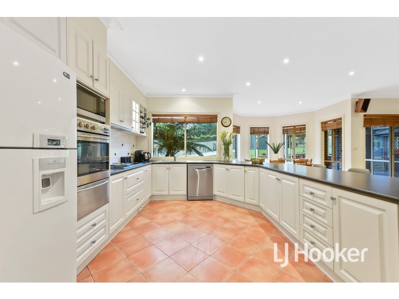 5 Jones Court, Beaconsfield VIC 3807