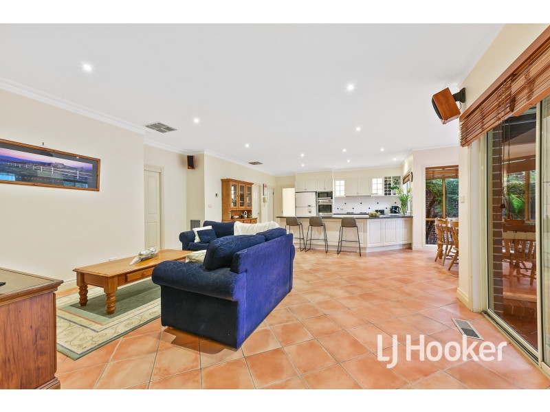 5 Jones Court, Beaconsfield VIC 3807