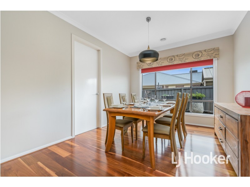 125 Livingstone Boulevard, Pakenham VIC 3810