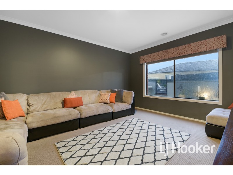 125 Livingstone Boulevard, Pakenham VIC 3810