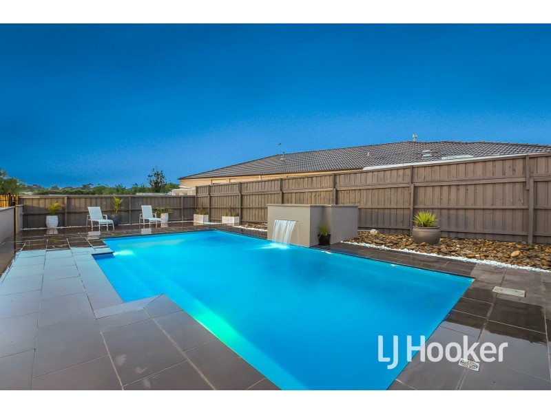 125 Livingstone Boulevard, Pakenham VIC 3810