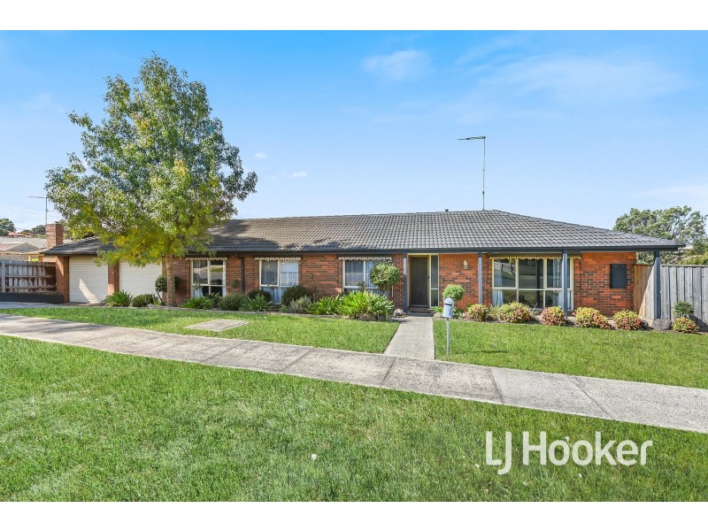 10 Kylie Court, Pakenham VIC 3810