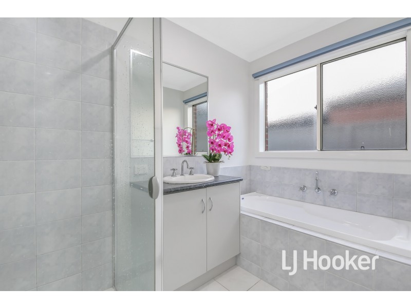 21 Tyrell Place, Pakenham VIC 3810