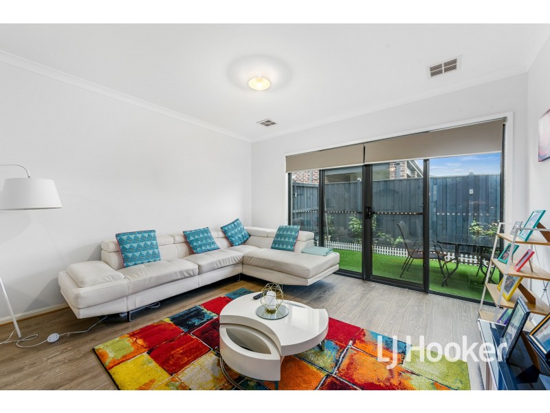 5 Eliot Avenue, Officer VIC 3809