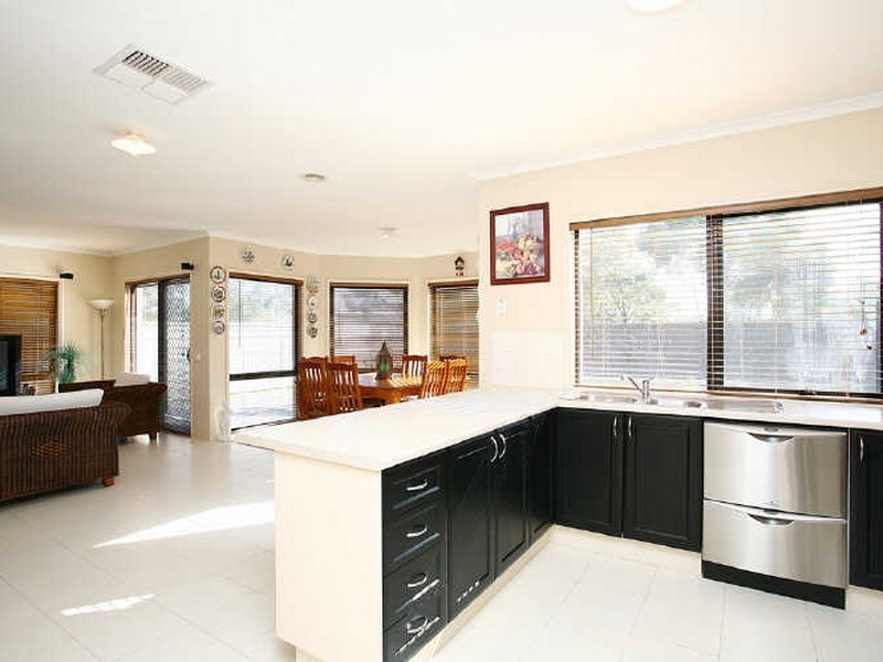 23 Spring Circuit, Pakenham VIC 3810