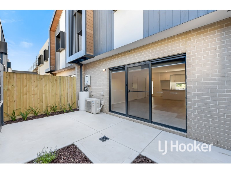 14/89 Henry Street, Pakenham VIC 3810