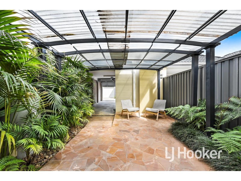 6/11 Howqua Place, Pakenham VIC 3810