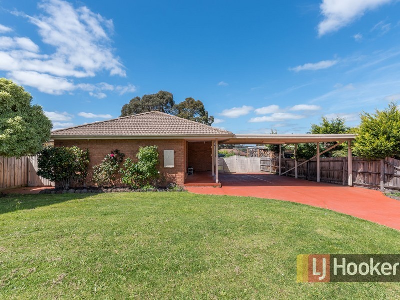 6 Damien Court, Pakenham VIC 3810