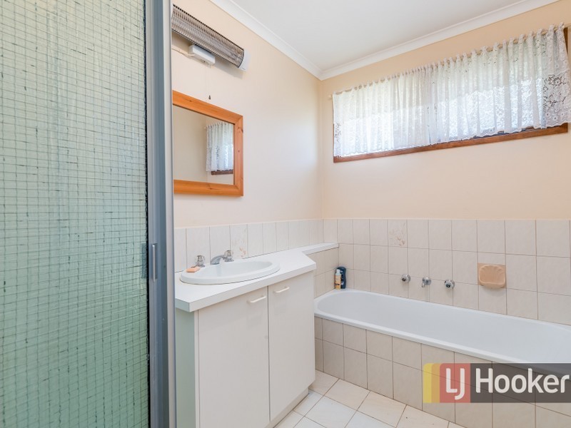 6 Damien Court, Pakenham VIC 3810