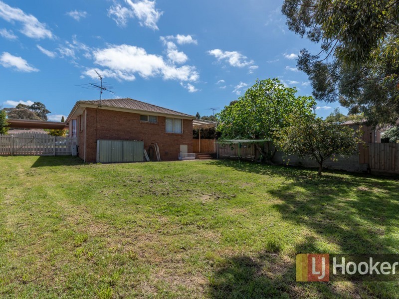 6 Damien Court, Pakenham VIC 3810