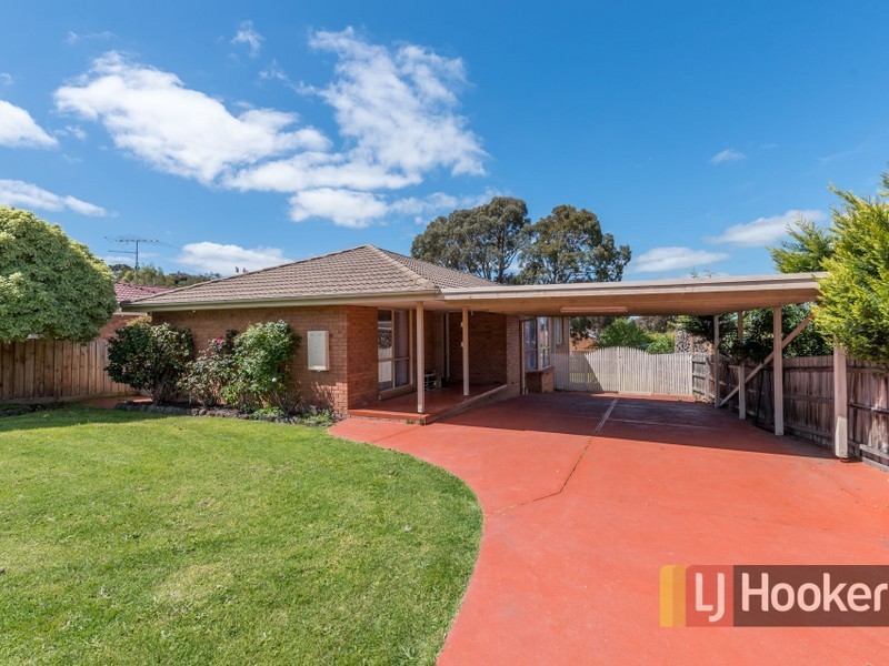6 Damien Court, Pakenham VIC 3810
