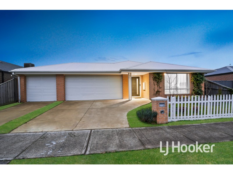 53 Greendale Boulevard, Pakenham VIC 3810
