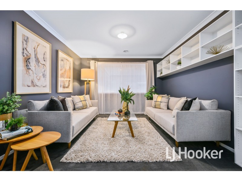 53 Greendale Boulevard, Pakenham VIC 3810