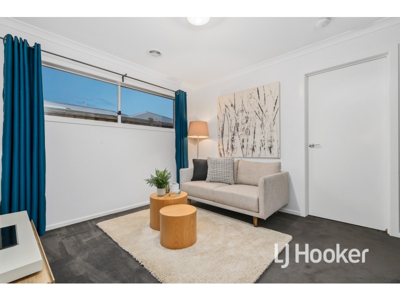 53 Greendale Boulevard, Pakenham VIC 3810