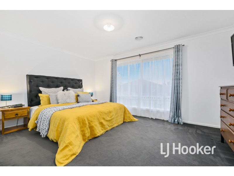 53 Greendale Boulevard, Pakenham VIC 3810