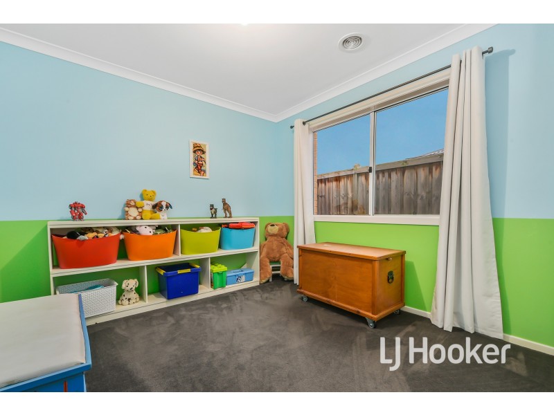 53 Greendale Boulevard, Pakenham VIC 3810