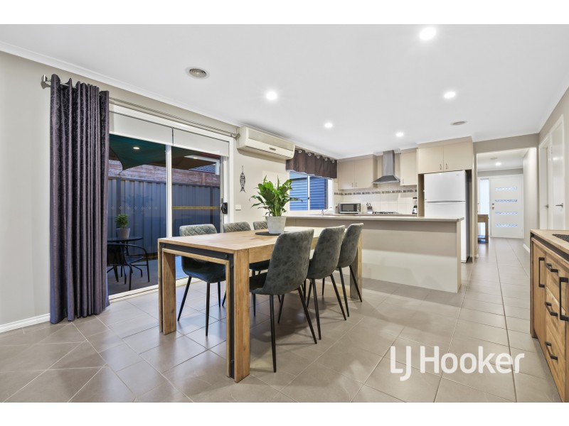 5 Como Chase, Pakenham VIC 3810