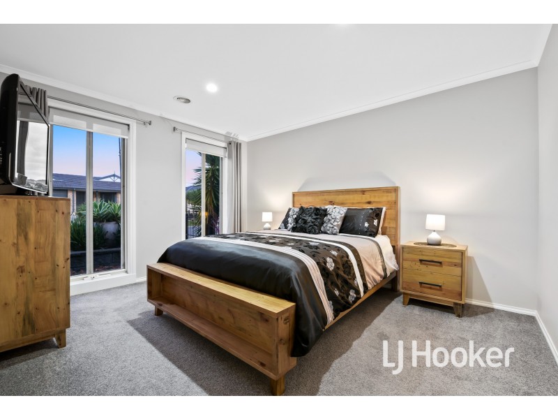 5 Como Chase, Pakenham VIC 3810