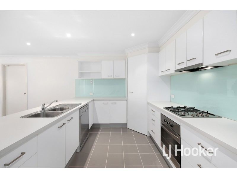 94 Meridian Circuit, Berwick VIC 3806