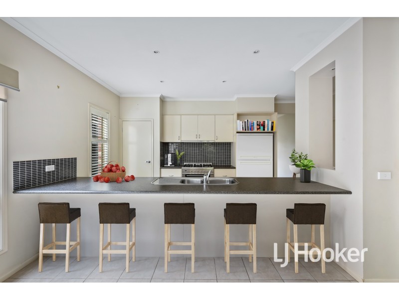 108 Windermere Boulevard, Pakenham VIC 3810
