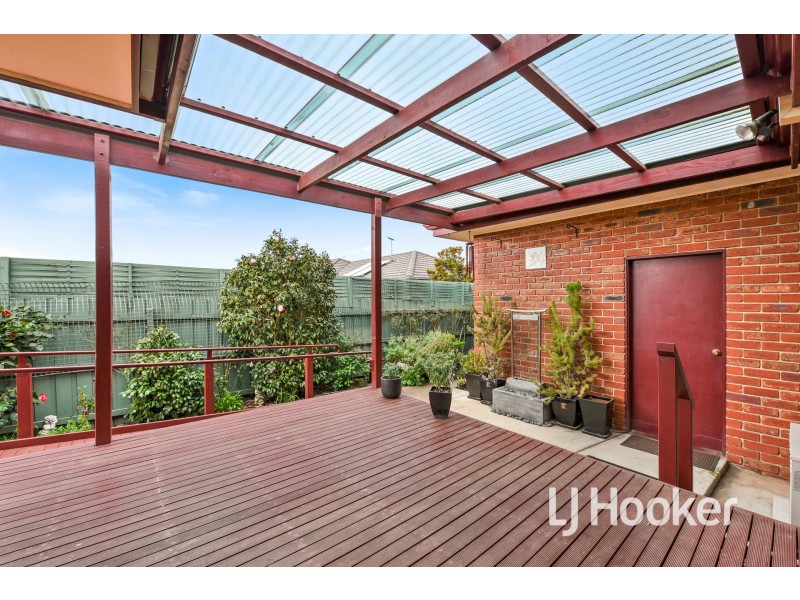 2/28A Henry Street, Pakenham VIC 3810