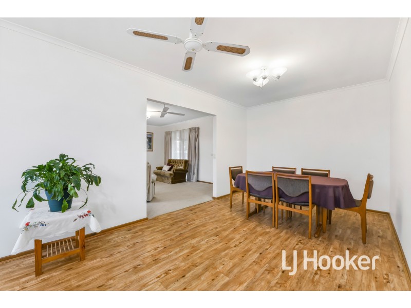 2/28A Henry Street, Pakenham VIC 3810