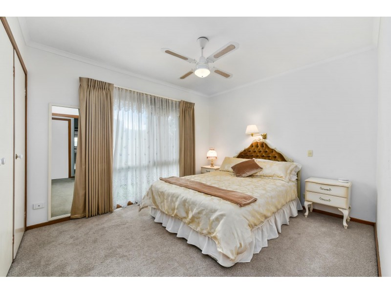 2/28A Henry Street, Pakenham VIC 3810